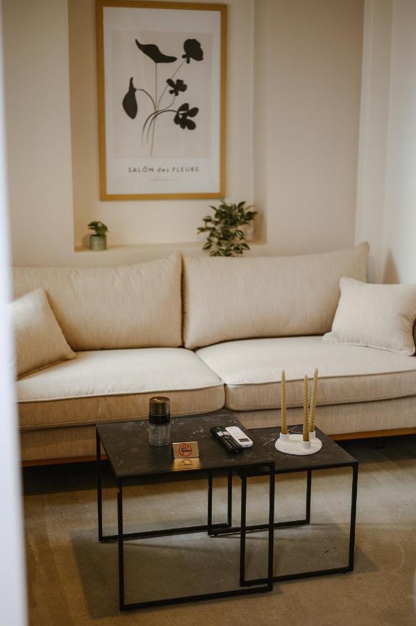 Lb Luxury Apartments 沃洛斯 外观 照片